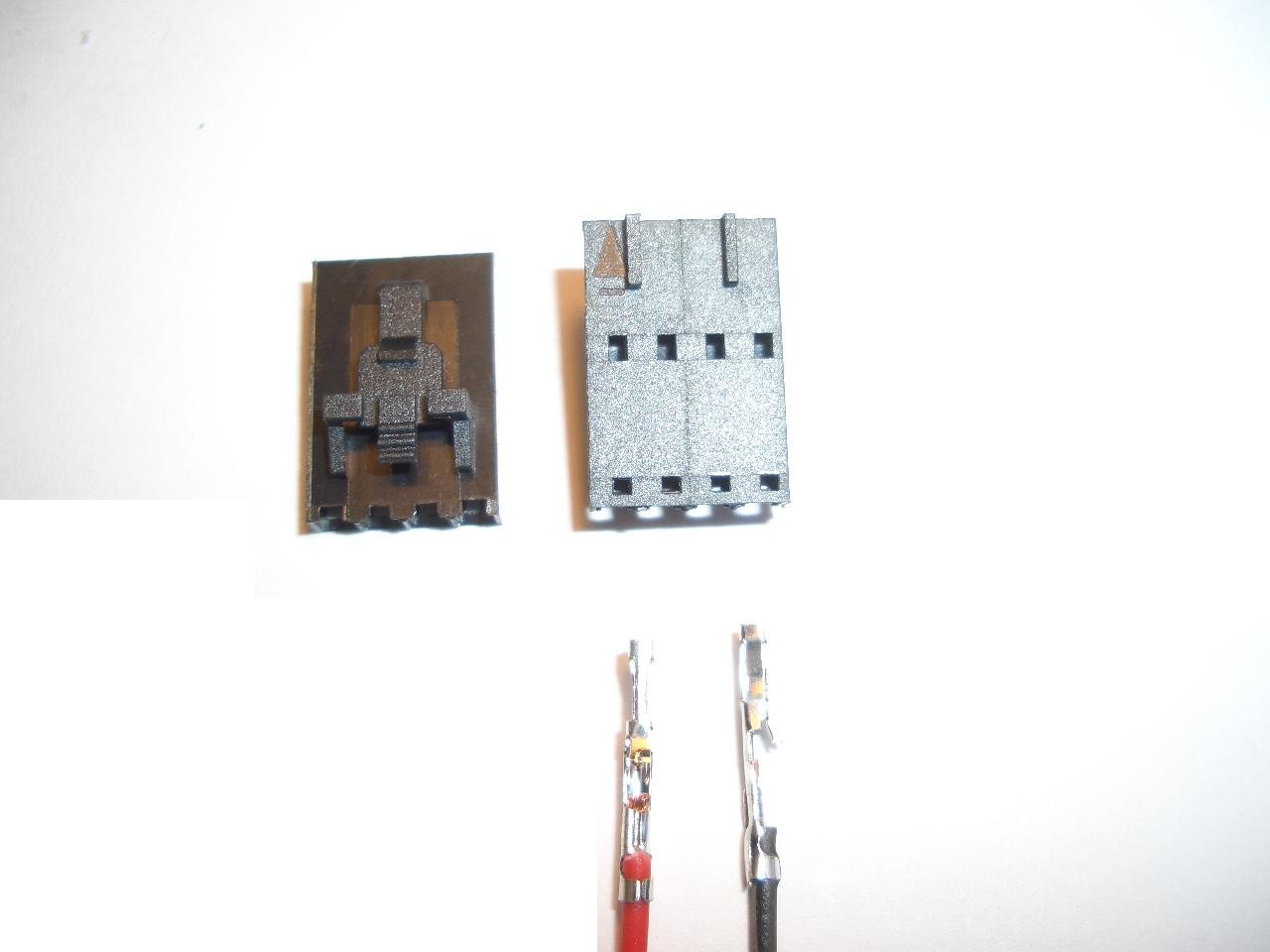 10 fili aggraffati con contatto Molex 70058  (passo 2,54)